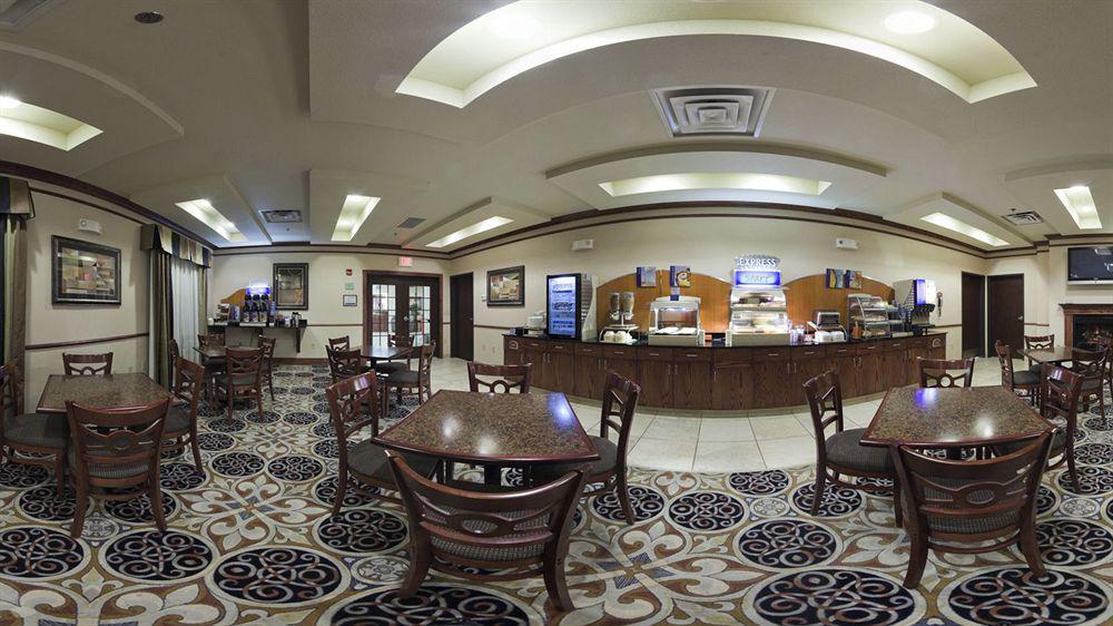 Holiday Inn Express Hotel & Suites Mcpherson, An Ihg Hotel Zewnętrze zdjęcie