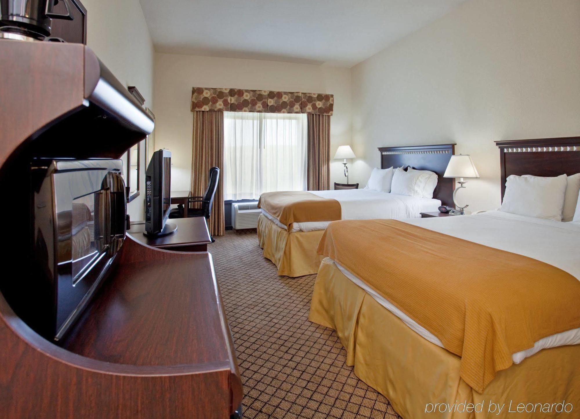 Holiday Inn Express Hotel & Suites Mcpherson By Ihg Pokój zdjęcie